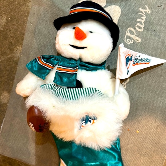 NWT Miami ‘Fins Snowman - Picture 2 of 5